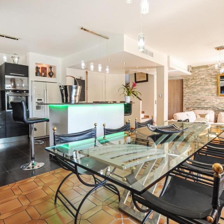 Gorgeous Home In Mougins - Maison de Vacances 4 Chambres - 3