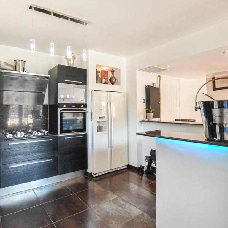 Gorgeous Home In Mougins - Maison de Vacances 4 Chambres - 4