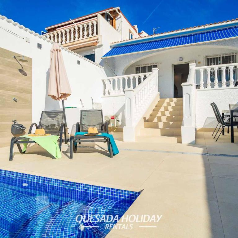 Semi-Detached Villa Costa Balear Private Pool & Views - Two-Bedroom Villa - 43