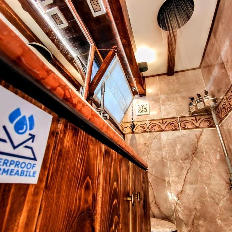 Domus Corneliæ - Romantico Attico Roman & Jacuzzi - Metro A Cornelia - Appartamento con 1 Camera da Letto - 27