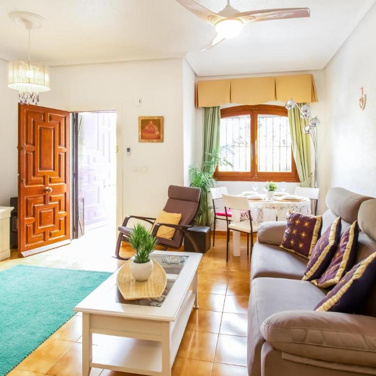 Nice Home In Orihuela Costa With Wifi - Casa de vacaciones de 2 dormitorios - 1