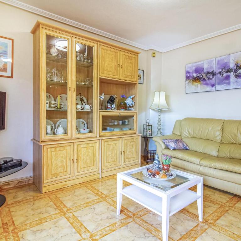 Nice Apartment In Orihuela Costa - Apartamento de 2 dormitorios - 3