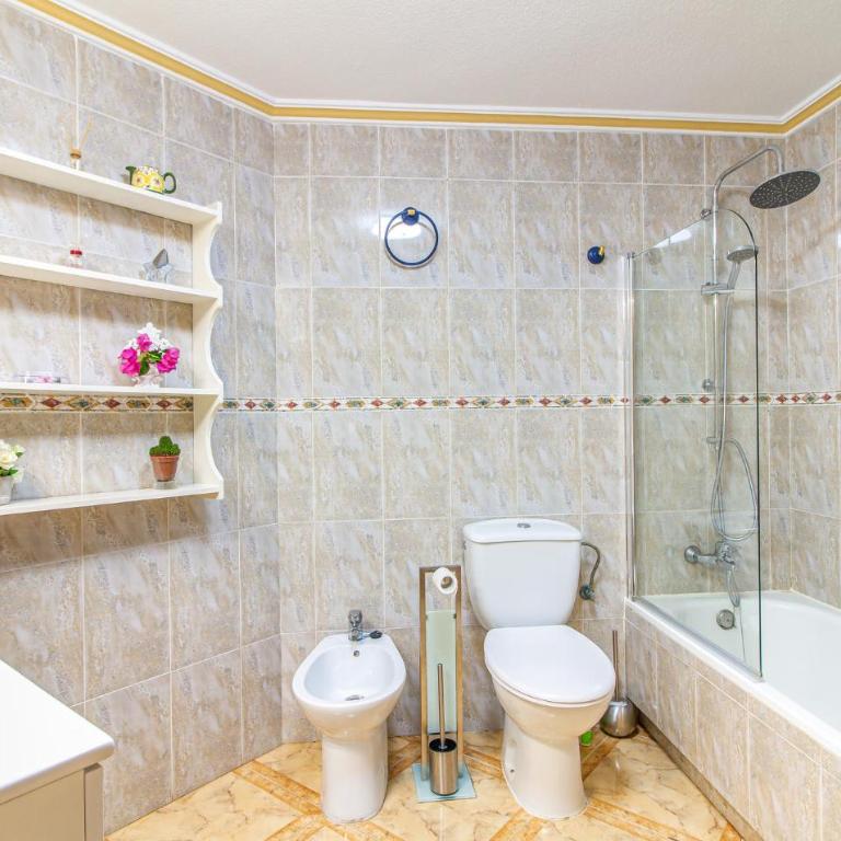 Nice Apartment In Orihuela Costa - Apartamento de 2 dormitorios - 16