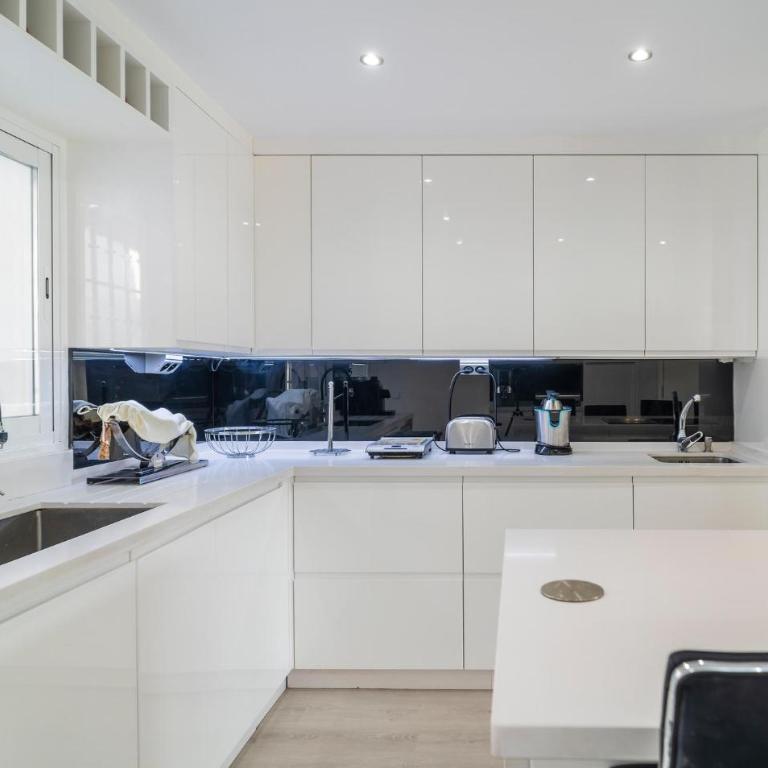 Pet Friendly Home In Marbella - Casa de vacaciones de 5 dormitorios - 3