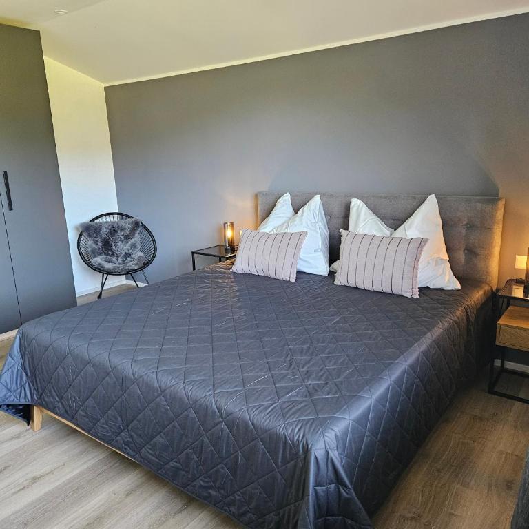 Appartment Haus Einbergblick - Apartment mit 1 Schlafzimmer und Balkon - 3