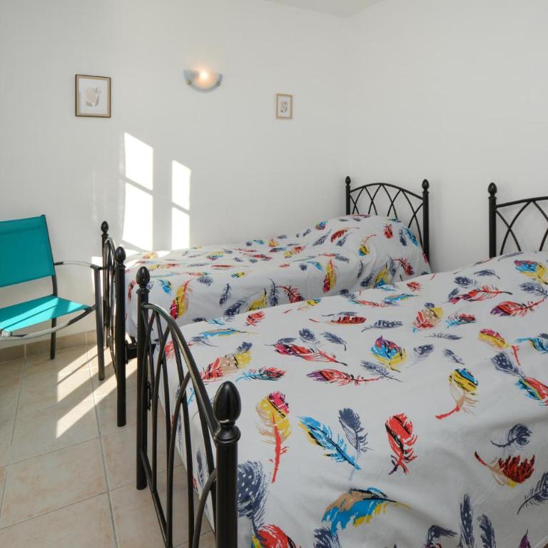 Cozy Home In Aigues-Mortes With Wifi - Three-Bedroom Vacation Home - 5