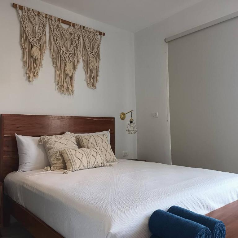Beautiful Studio Very Close To The Beach and 5th Avenue - Apartment - 3