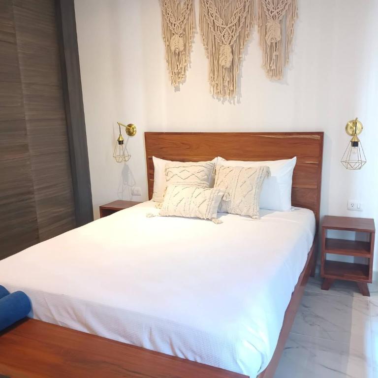 Beautiful Studio Very Close To The Beach and 5th Avenue - Apartment - 7