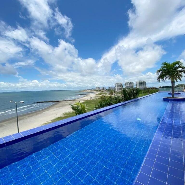 Amplios Aptos de Lujo Frente a la Playa a 5 Minutos del Centro y del Aeropuerto, en Edificio con Piscina, Jacuzzi, Sauna, Gimnasio, Turco y Seguridad las 24 hs. - Apartamento con balcón - 13