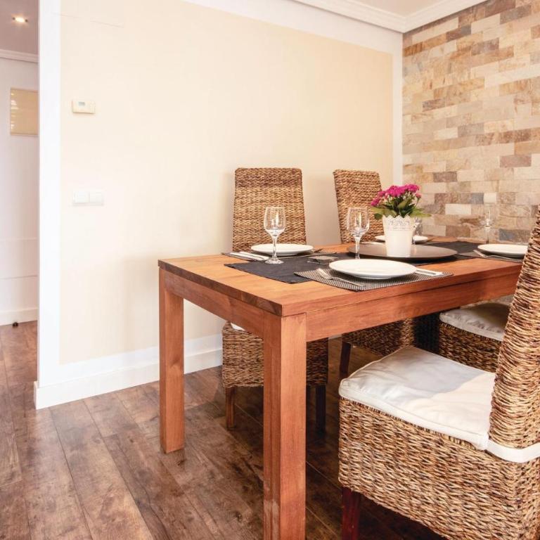Beach Front Apartment In Estepona - Apartamento de 2 dormitorios - 7