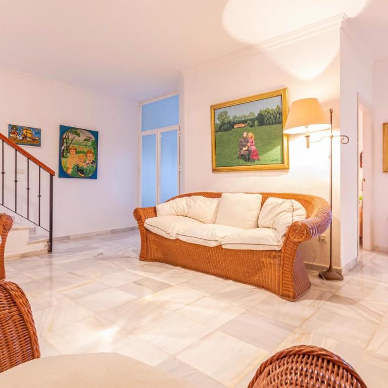 Beautiful Home In Marbella - Casa de vacaciones de 5 dormitorios - 10