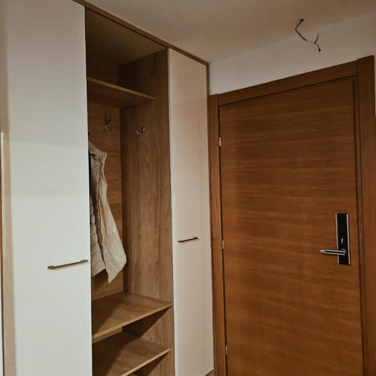 Golden Hour - Studio Apartman s Balkonom - 3