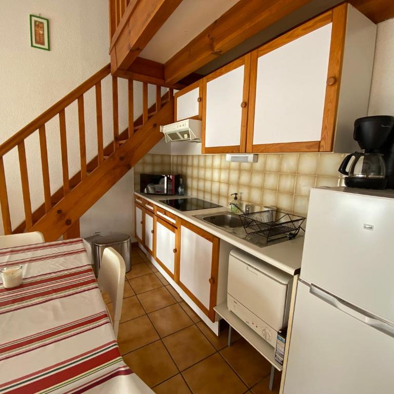 Maison à 800m de la plage classée 1 étoile - Two-Bedroom House - 15