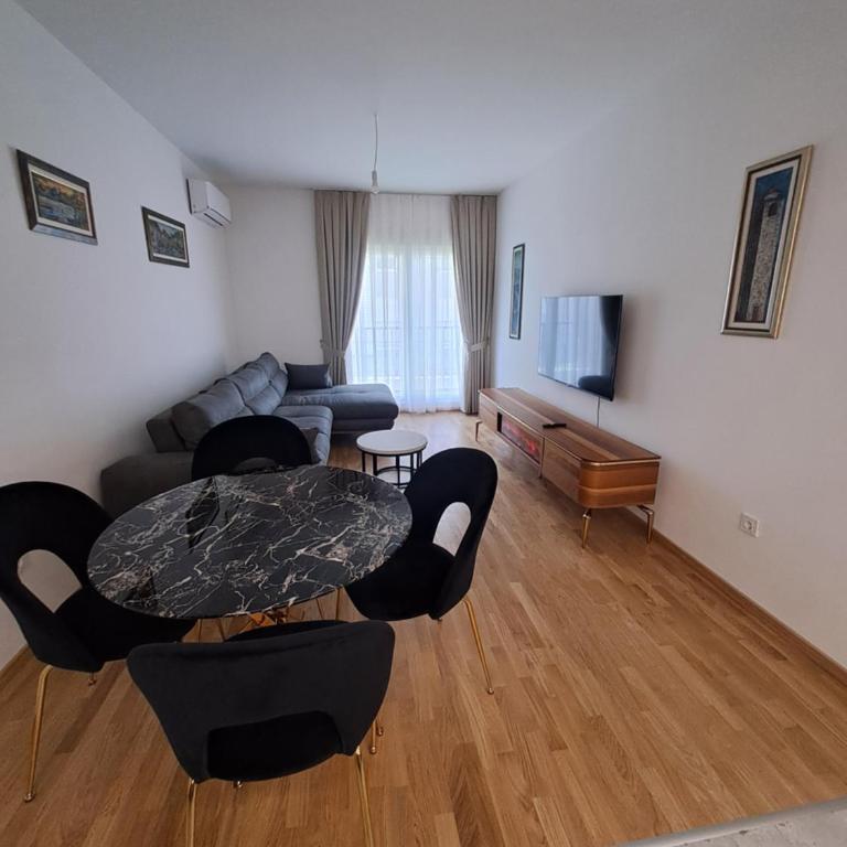 Apartman Vlado Podgorica - Apartman sa 2 Spavaće Sobe - 1