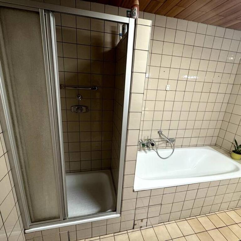 Schöne Wohnung in grüner Lage mit Fitnessgerät - Apartment mit 1 Schlafzimmer - 14
