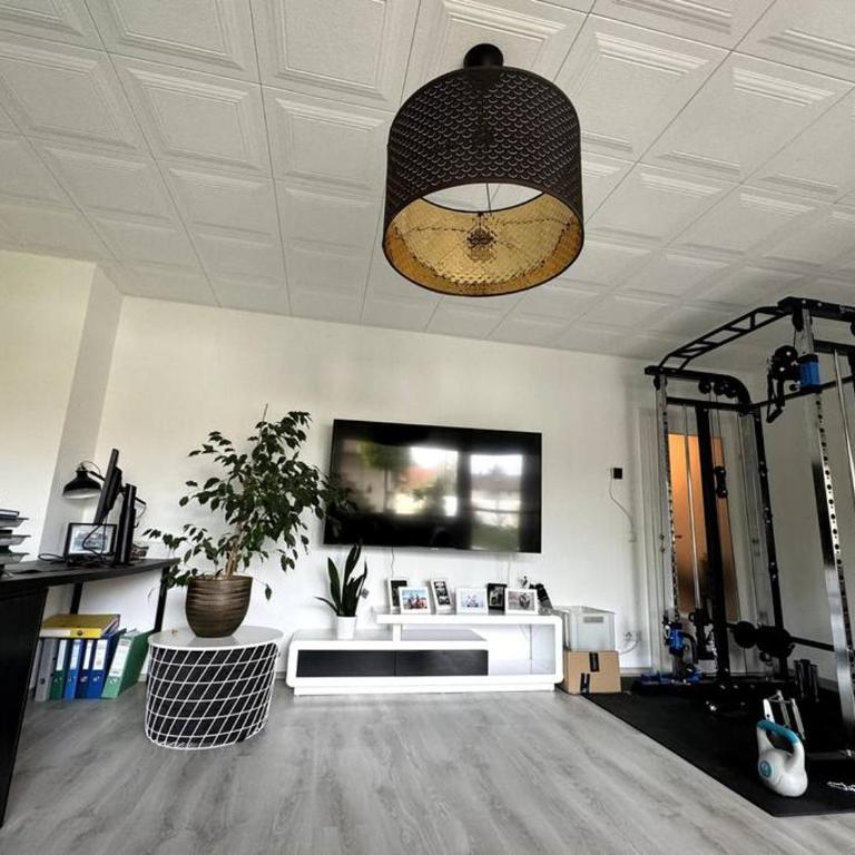 Schöne Wohnung in grüner Lage mit Fitnessgerät - Apartment mit 1 Schlafzimmer - 6