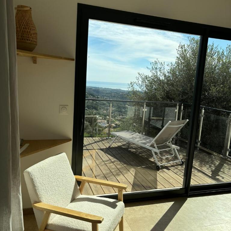 Domani Vencius - Cocon de bien-être à Vence avec vue mer, piscine et terrasse ensoleillée - Appartement 2 Chambres - Vue sur Mer - 10