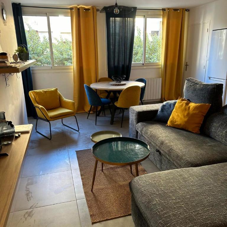 Appartement T3 72m2 Rénové Vieux port Marseille - Appartement 2 Chambres - 5