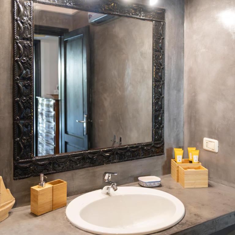 DON MARIO RELAIS Five 5 Suites - adults only - no restaurant - B & B - Suite King con Vista Mare - 18