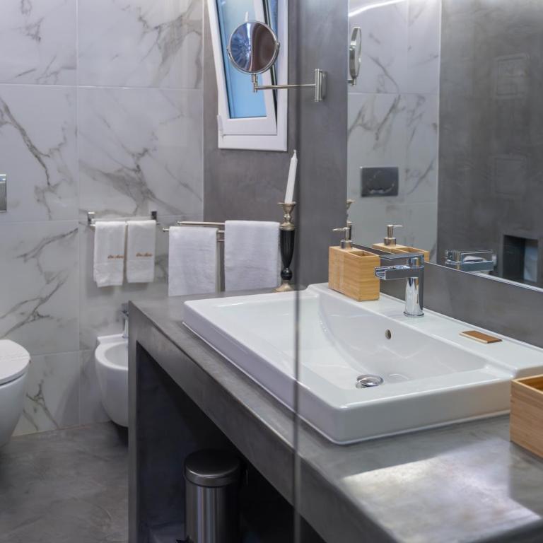 DON MARIO RELAIS Five 5 Suites - adults only - no restaurant - B & B - Suite King con Vista Mare - 25