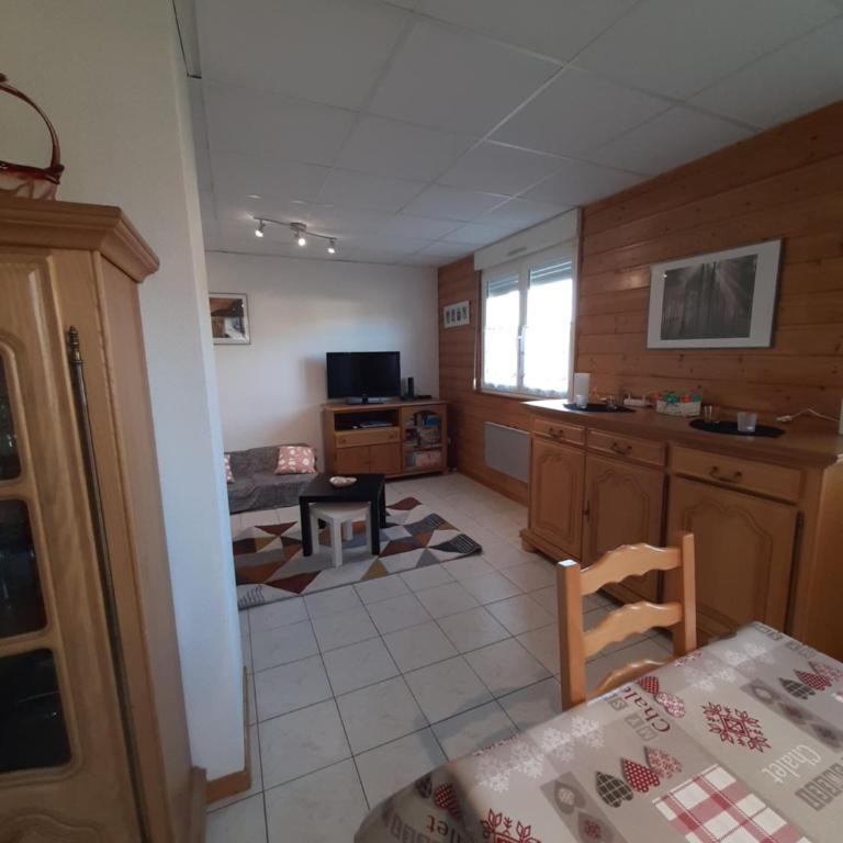 F2 lumineux en centre ville - Gerardmer - Appartement 1 Chambre - 9