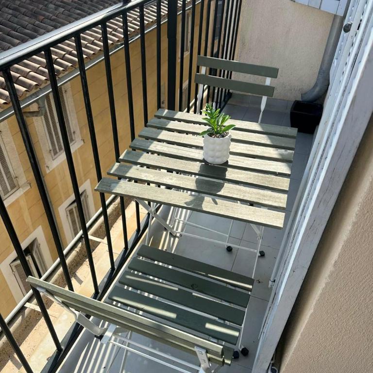 Appartement T3 Duplex sous les Toits de Marseille Panier Vieux Port - Appartement 2 Chambres - 15