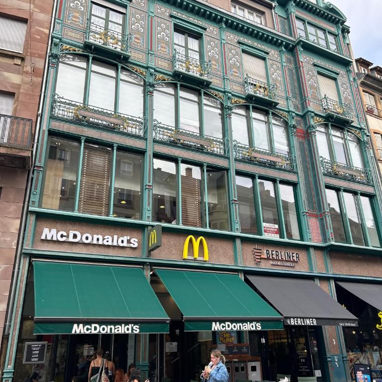 Strasbourg Apartment with parking - Appartement 2 Chambres - 32