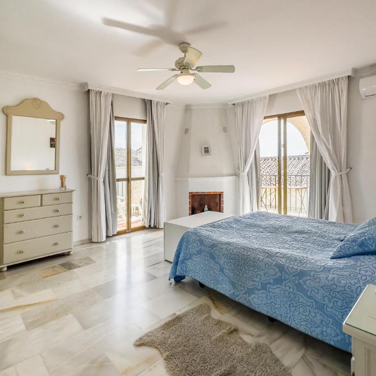 Beautiful Apartment In Mijas With Swimming Pool - Apartamento de 2 dormitorios - 5