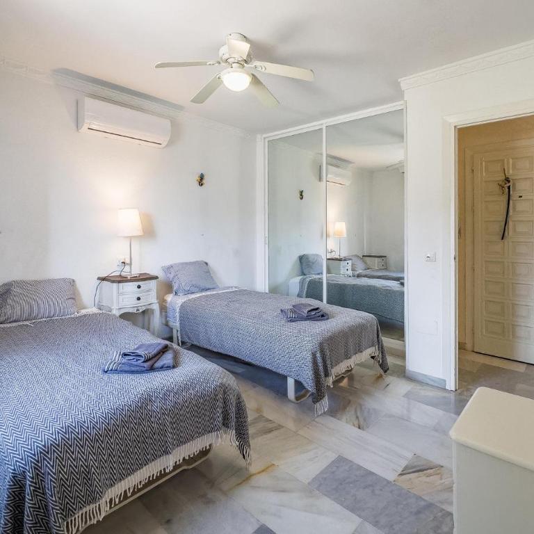 Beautiful Apartment In Mijas With Swimming Pool - Apartamento de 2 dormitorios - 8