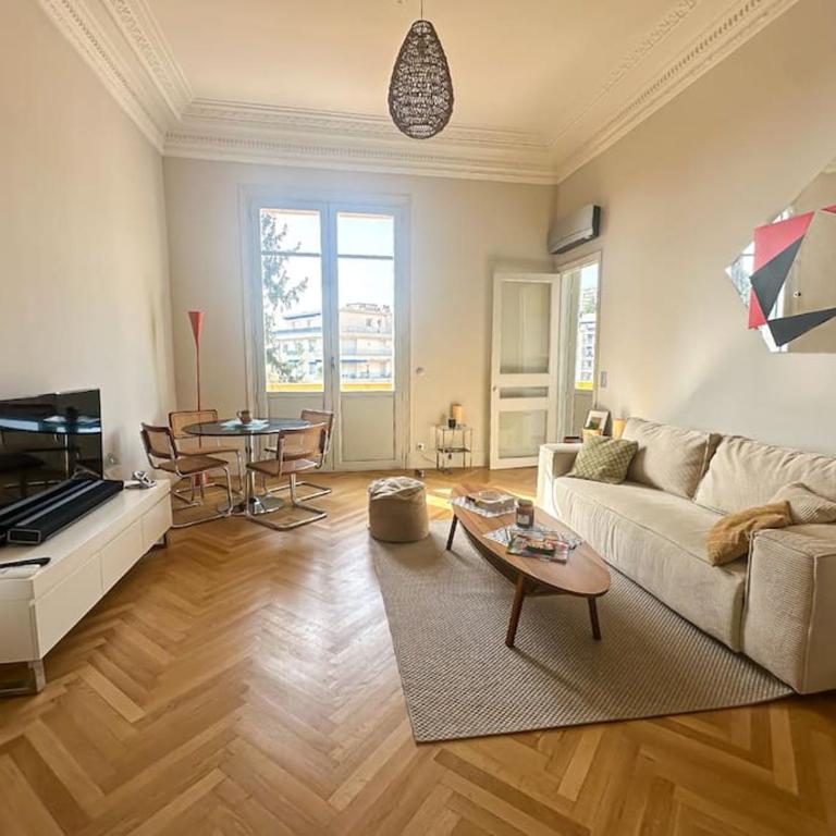 Appartement exceptionnel belle époque avec grande terrasse plein sud - Appartement 2 Chambres - 16