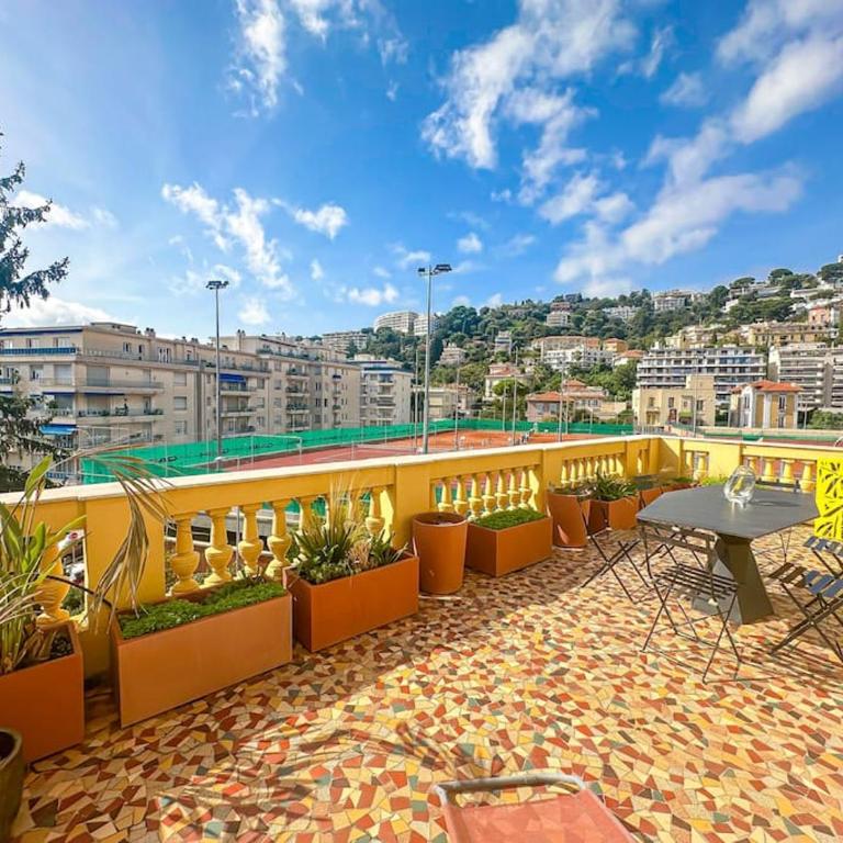 Appartement exceptionnel belle époque avec grande terrasse plein sud - Appartement 2 Chambres - 25