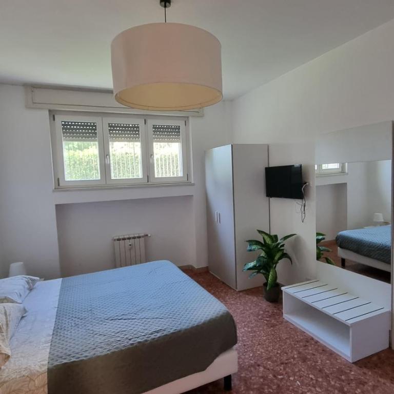 BAM BAM TIBURTINA Guesthouse - Double Room with Private Bathroom - 3