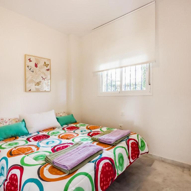Amazing Apartment In Fuengirola - Apartamento de 2 dormitorios - 12