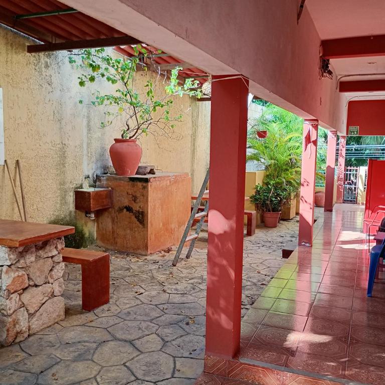 Hospedaje casa Yuca - Habitación Doble Estándar con 2 camas dobles - 3