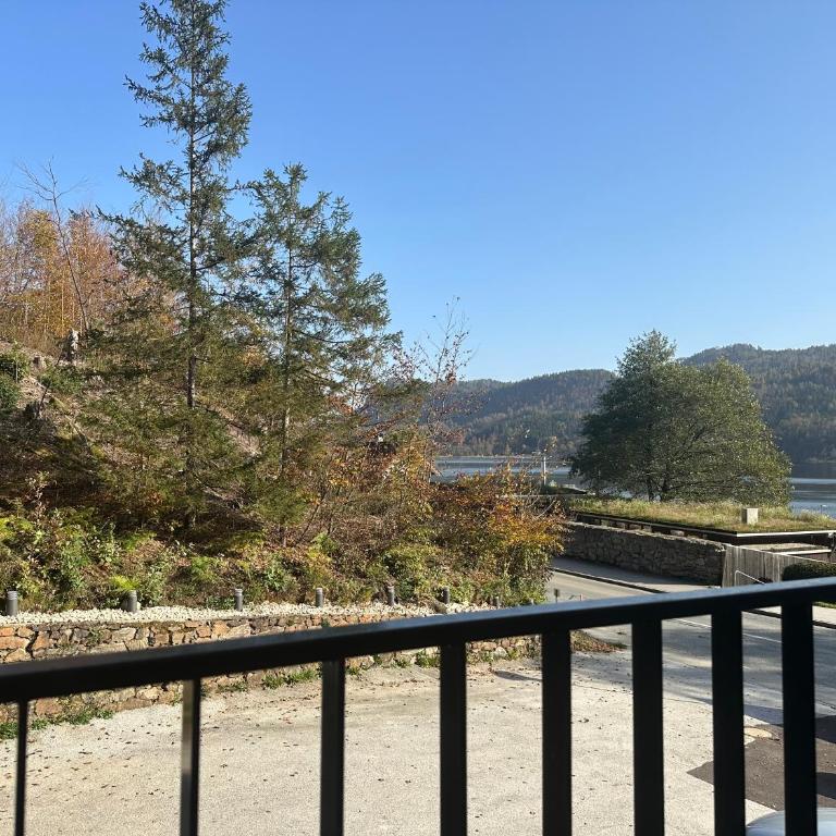 Lakesideview Keutschach am See - Apartment mit 1 Schlafzimmer und Seeblick - 4