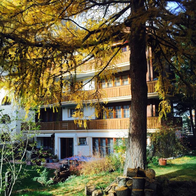 Haus Ares - Apartment mit 3 Schlafzimmern mit Gartenblick - 11