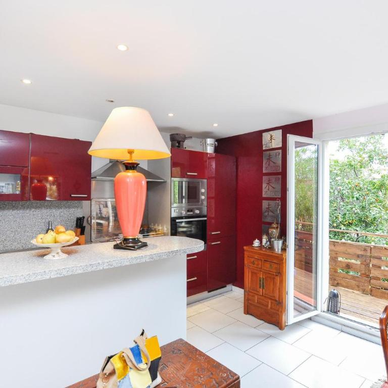 2 Bedroom Beach Front Apartment In Cagnes-Sur-Mer - Appartement 2 Chambres - 7