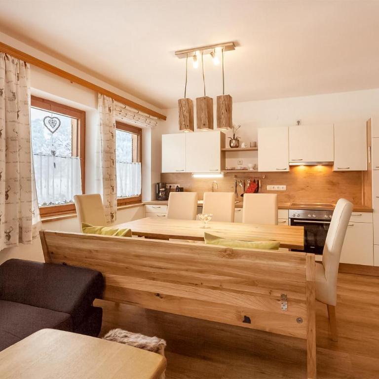 Ferienwohnung-Walserhaus - Apartment mit 3 Schlafzimmern - 1