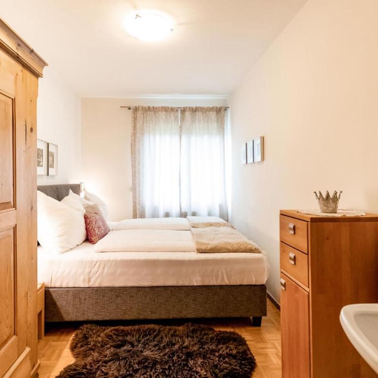 Ferienwohnung-Walserhaus - Apartment mit 3 Schlafzimmern - 2