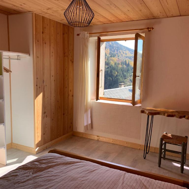 Les Astrances, logement dans une maison de village - Maison 2 Chambres - 17