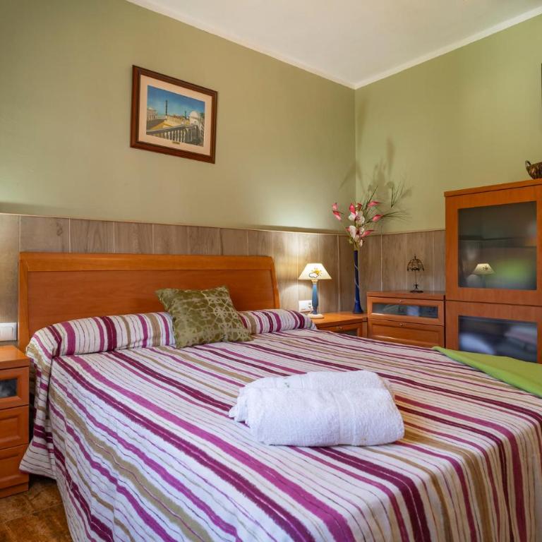 Pet Friendly Home In Chiclana De La Fronter - Casa de vacaciones de 5 dormitorios - 7