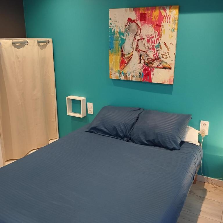 Bedroom Agde 34300 - Chambre Double avec Terrasse - 4