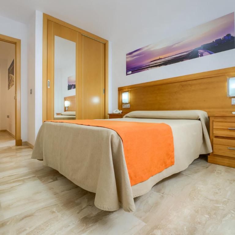 Hotel Apartamentos Loto Conil - Apartamento de 2 dormitorios sin terraza - 3
