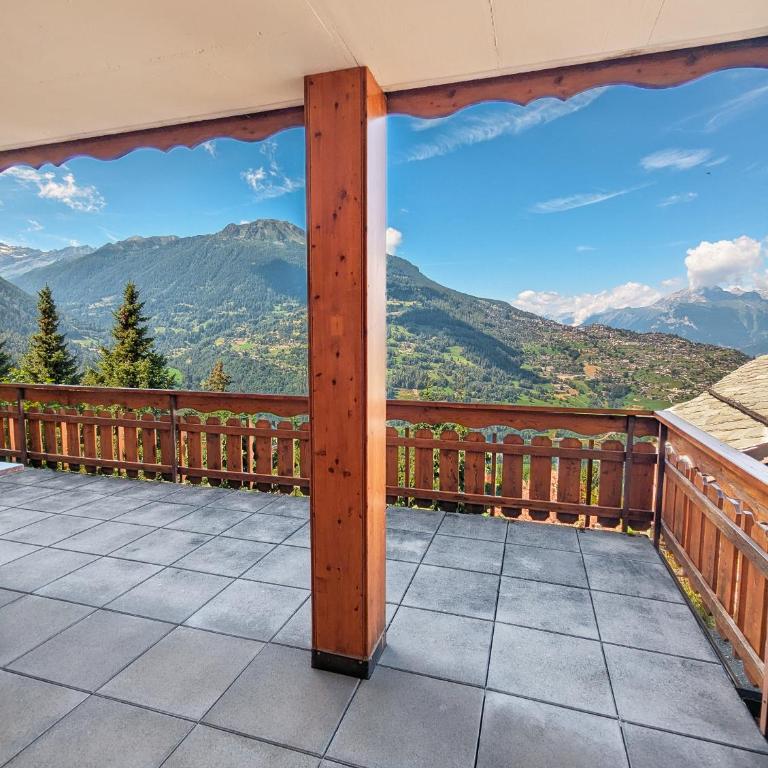 Paisible apt cheminée, terrasse, jardin, vue époustouflante - Apartment mit 3 Schlafzimmern und Bergblick - 38