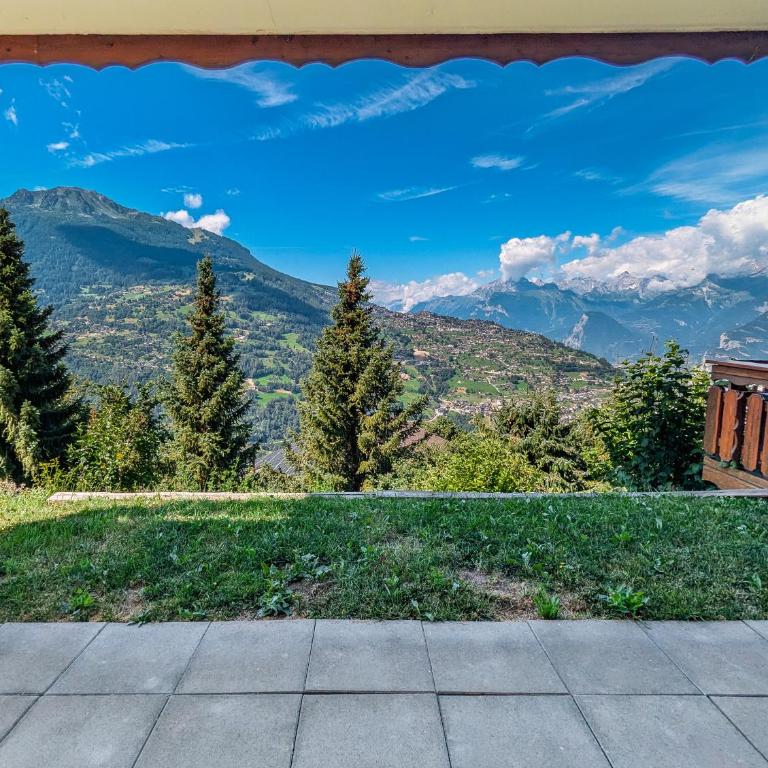 Paisible apt cheminée, terrasse, jardin, vue époustouflante - Apartment mit 3 Schlafzimmern und Bergblick - 45