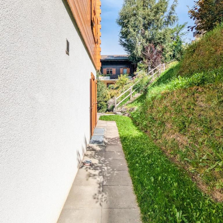Paisible apt cheminée, terrasse, jardin, vue époustouflante - Apartment mit 3 Schlafzimmern und Bergblick - 46