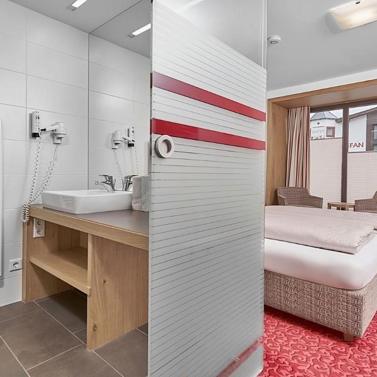 Heiners - Standard Double Room - 19