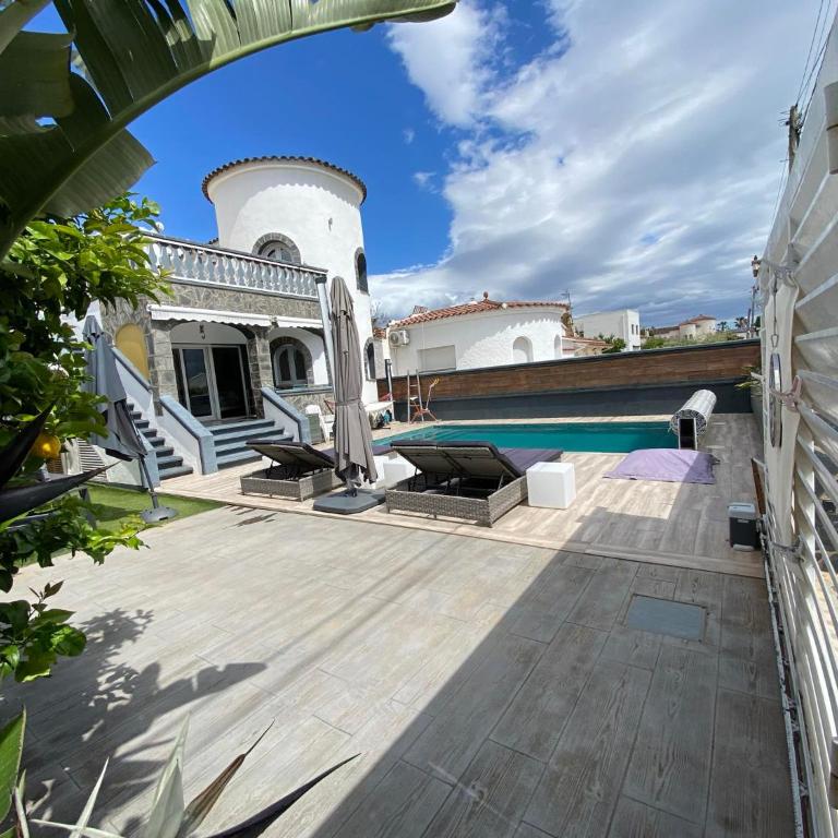 Belle villa avec piscine - Villa - 1