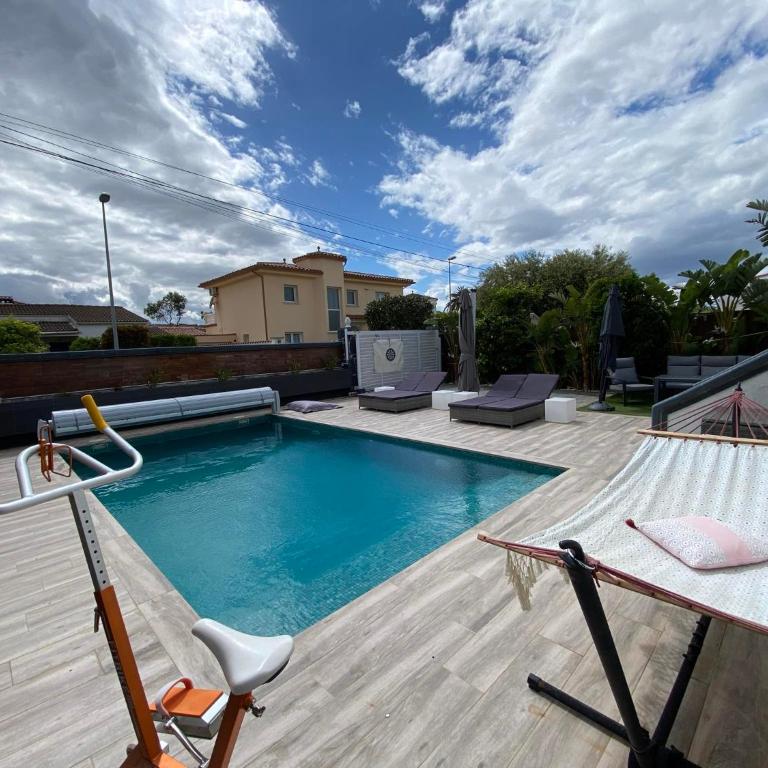 Belle villa avec piscine - Villa - 60