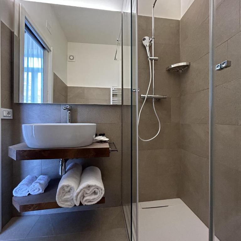 Astom Suites - Superior Zweibettzimmer - 7
